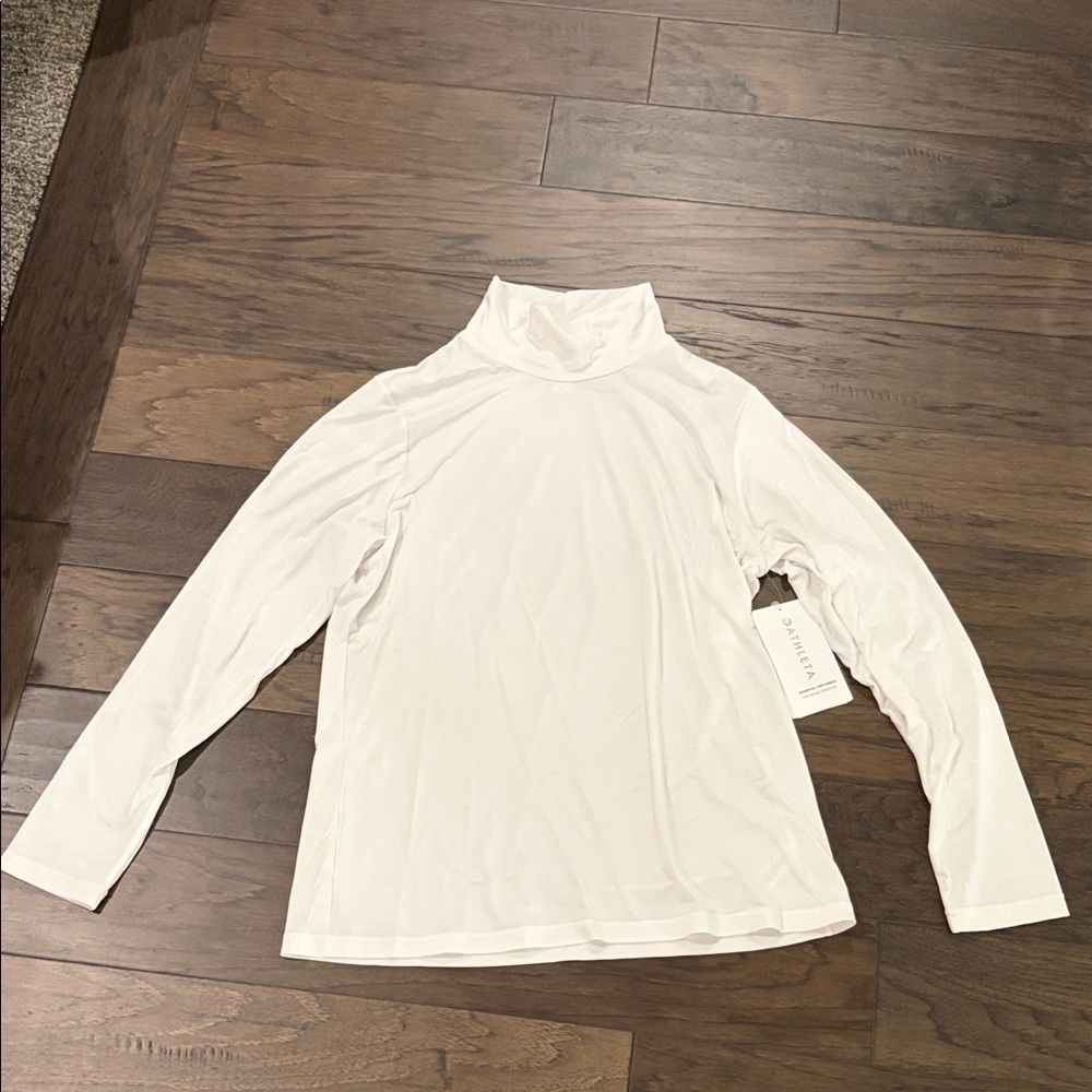 New With Tags Athleta White Essential Turtleneck Sz L